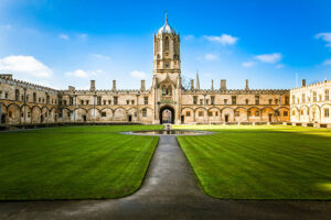 Amazing full picture of Oxford University, nice and sunny day