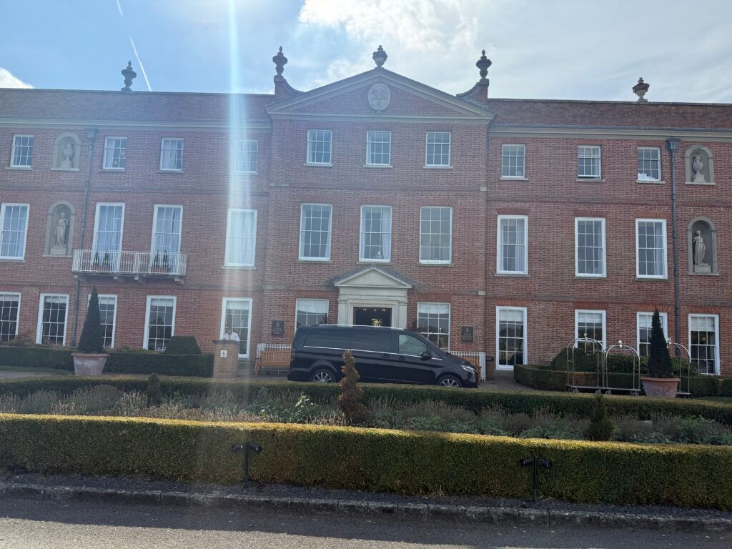 Four Seasons Hotel HAMPSHIRE supporting image 2